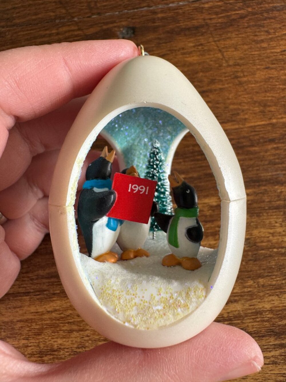 Four Penguin Ornament by Hallmark Collector's Series 1989, 1990, 1991 or 1992 - Picture 11 of 16